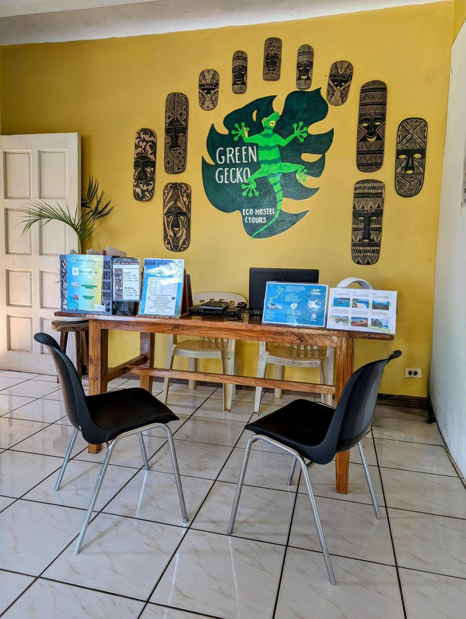 Screaming Gecko Hostel Бусуанґа Екстер'єр фото