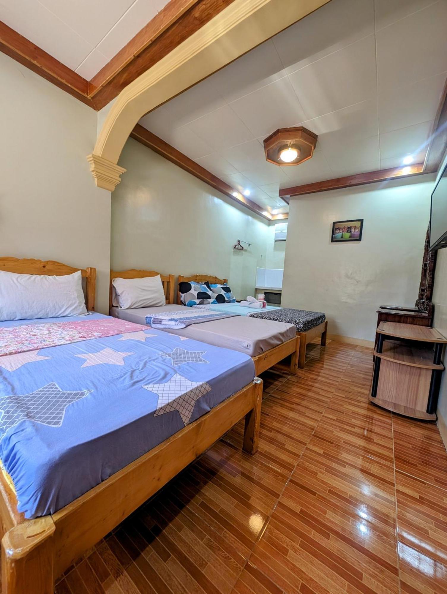 Screaming Gecko Hostel Бусуанґа Екстер'єр фото